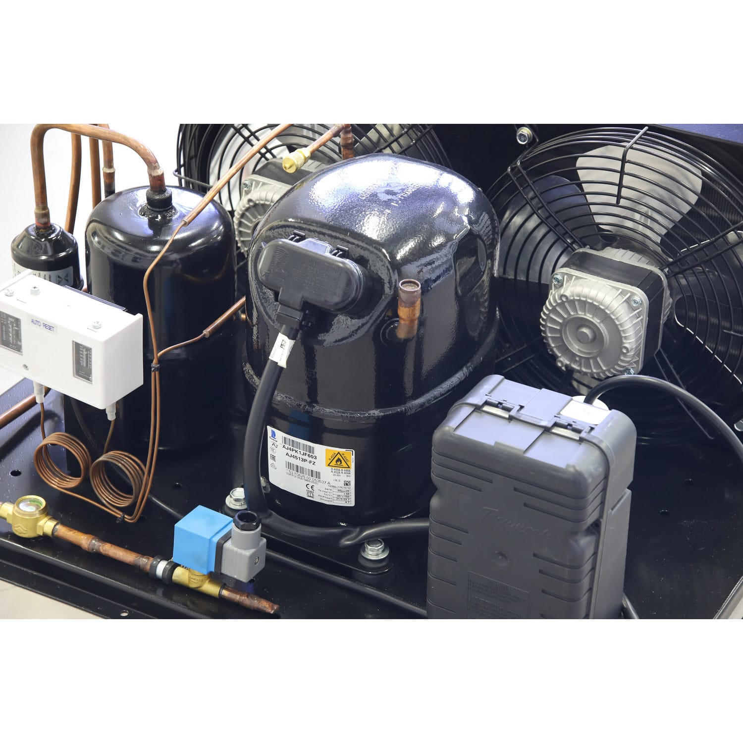 Commercial Refrigerator and Freezer Condensing Unit — изображение 18